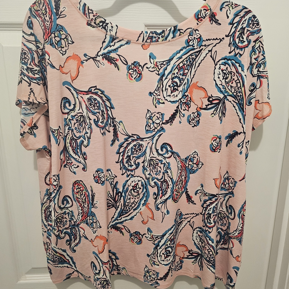 Sew In Love Multicolor Paisley Short Sleeve Top